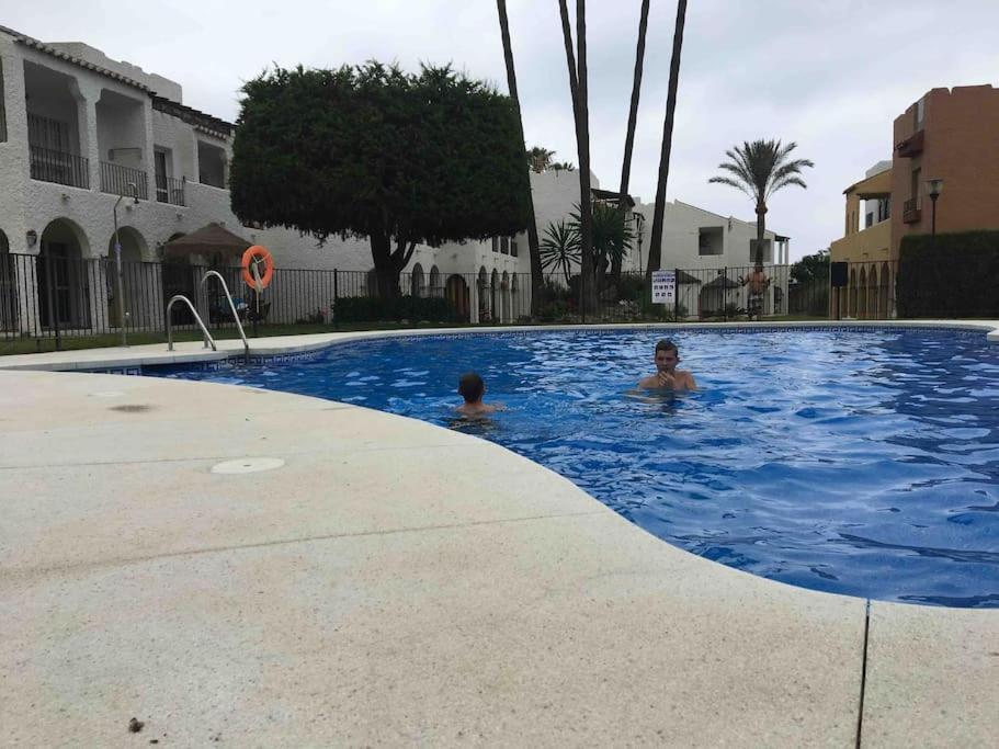 Apartamentos Rio Marinas 15 Playazo Beach Nerja Ngoại thất bức ảnh